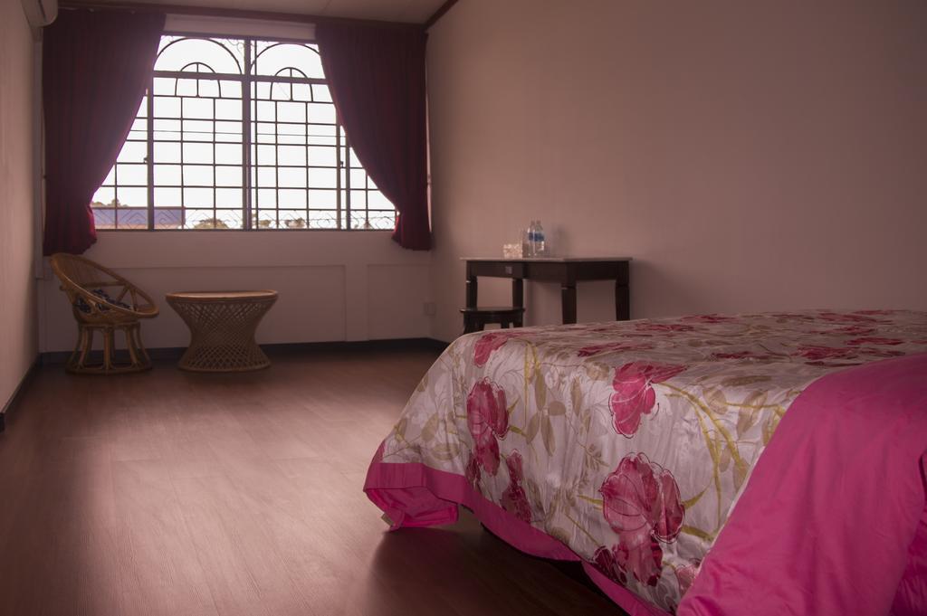 Bike And Tours Bed And Breakfast Lahad Datu Δωμάτιο φωτογραφία