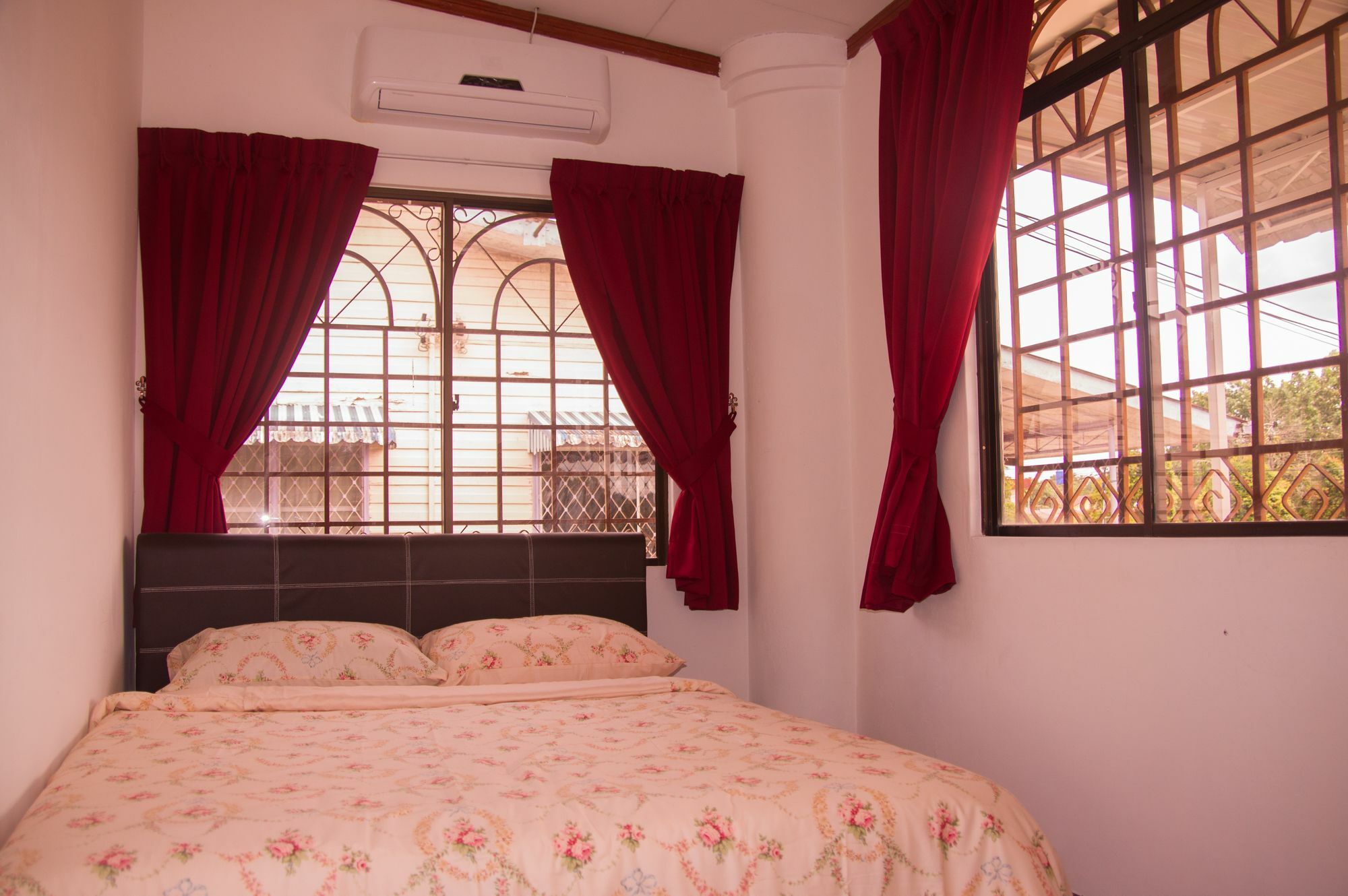 Bike And Tours Bed And Breakfast Lahad Datu Εξωτερικό φωτογραφία